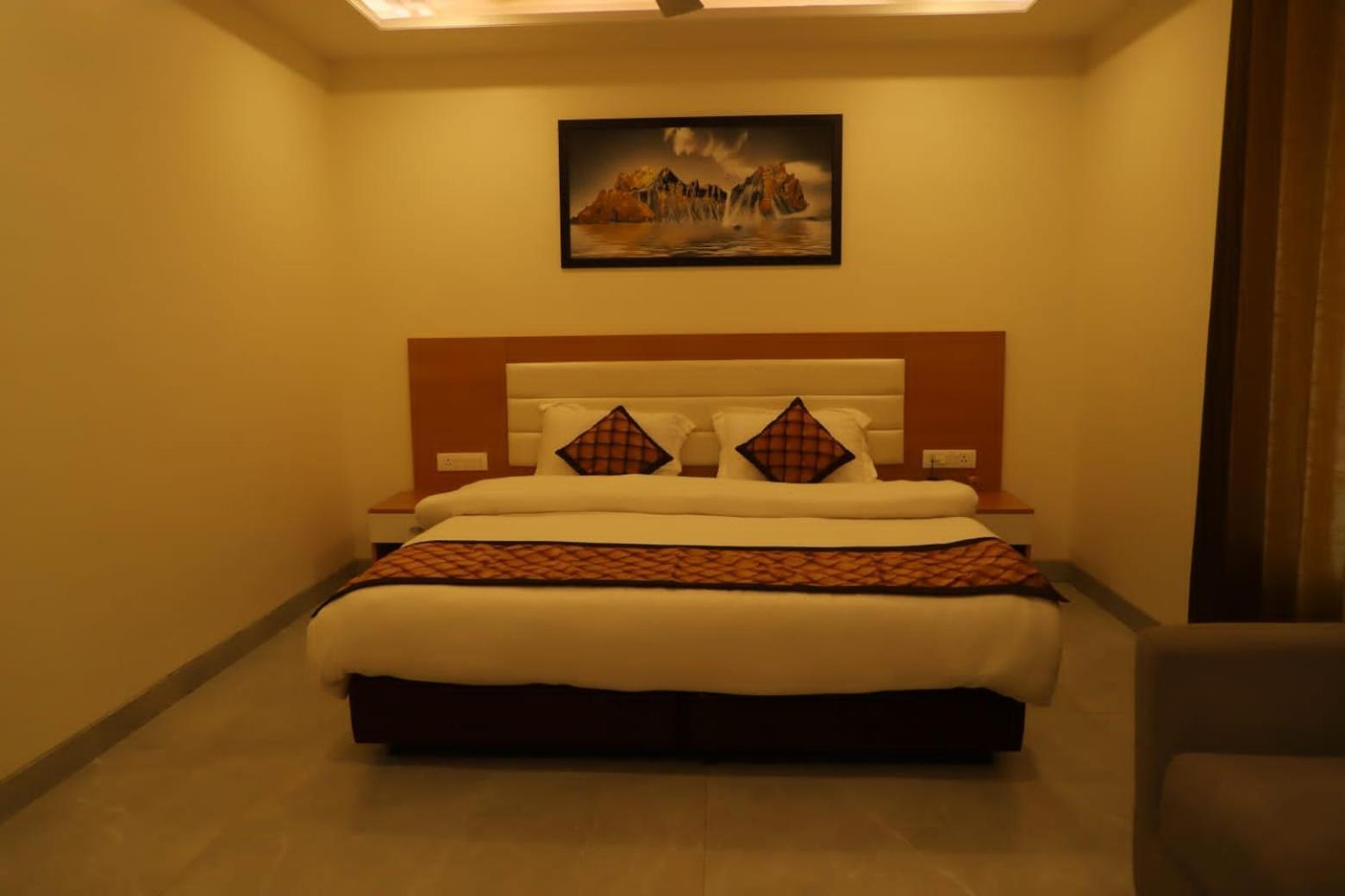 Hotel Ananda Castle Vrindāvan Esterno foto
